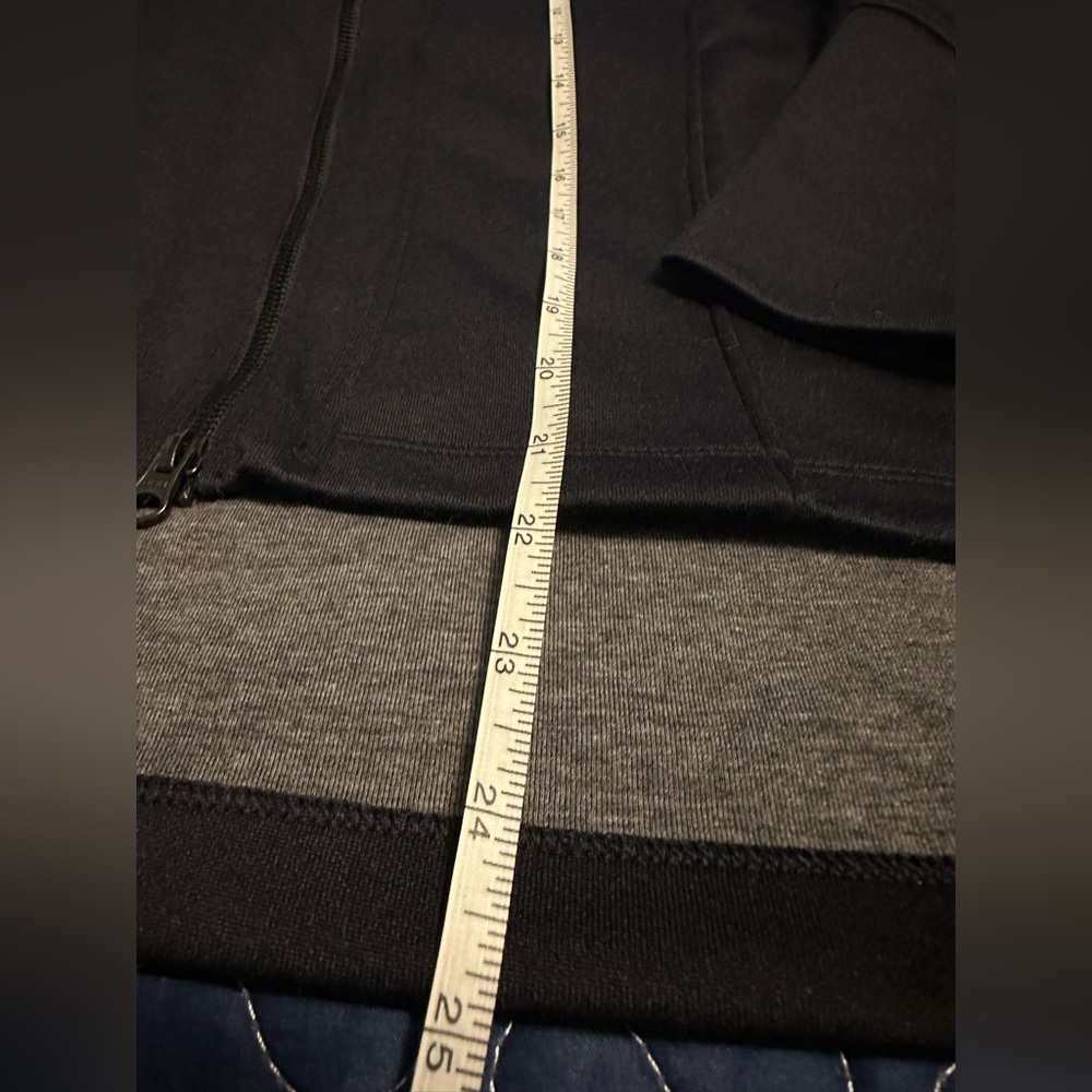Seek No Further by Fruit of the LOOM black size Small Woman’s zip up. 🖤 cozy - Picture 10 of 16